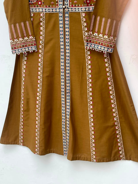 ELVAN (BROWN)