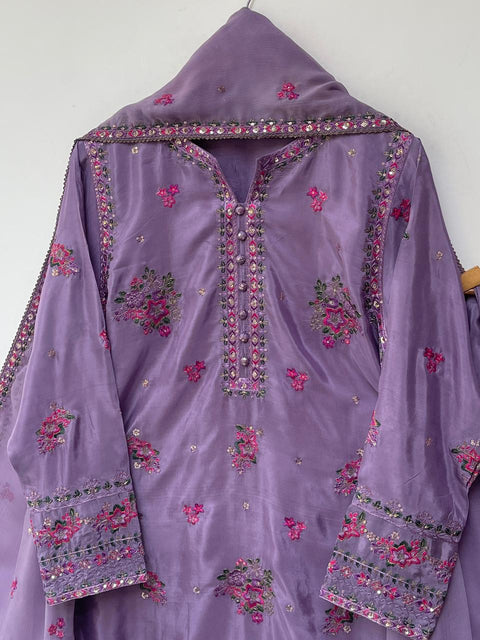 FARHEEN (LILAC)