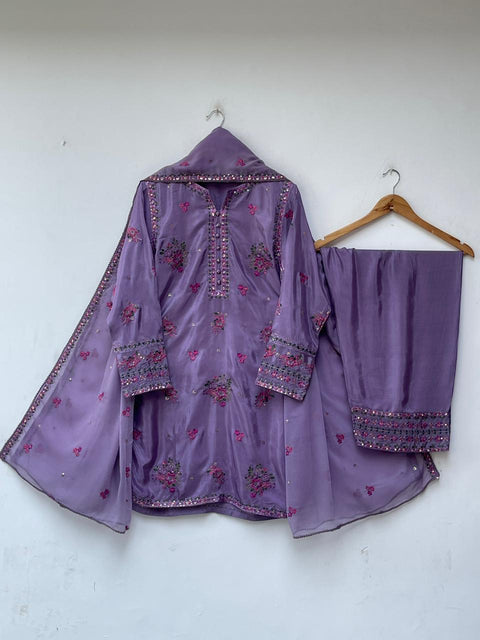 FARHEEN (LILAC)