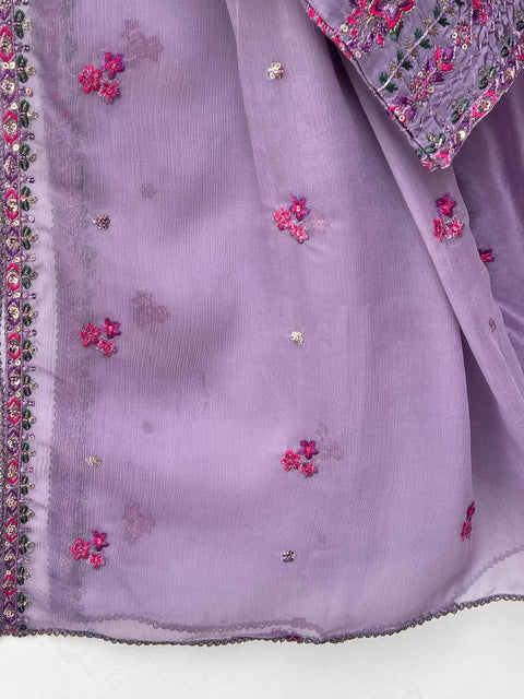 FARHEEN (LILAC)
