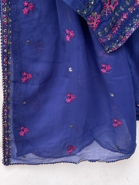 FARHEEN (ROYAL)