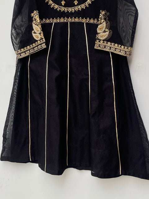 GEETI ARA (BLACK)