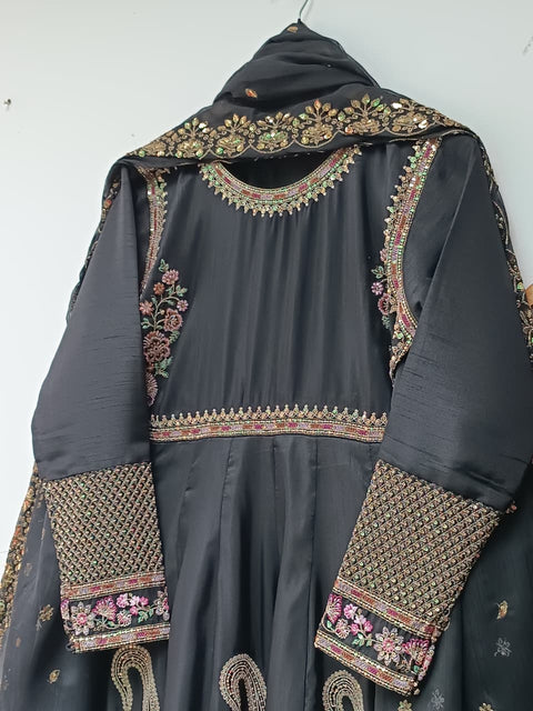 GEETI ARA NEW (BLACK)