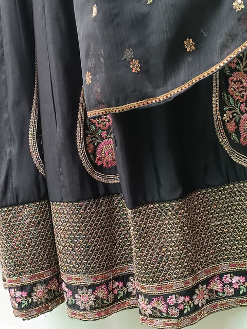 GEETI ARA NEW (BLACK)