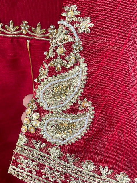 GEETI ARA (RED)