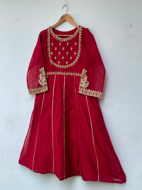 GEETI ARA (RED)