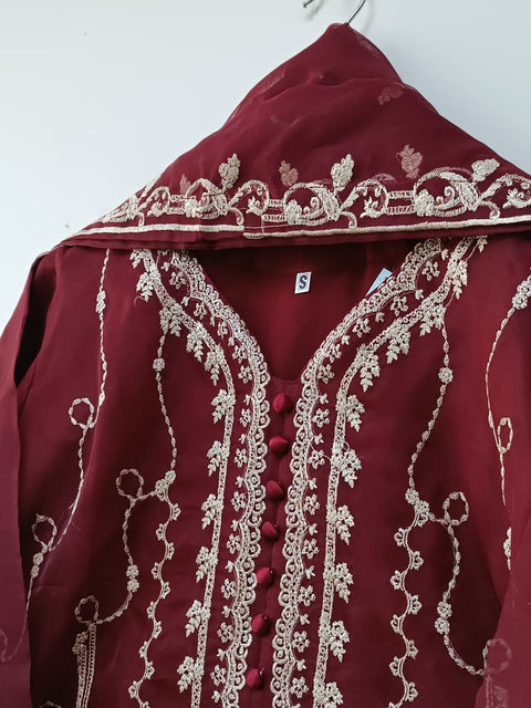 GELLER 2 (MAROON)