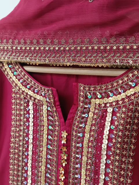 GULAB (MAROON)