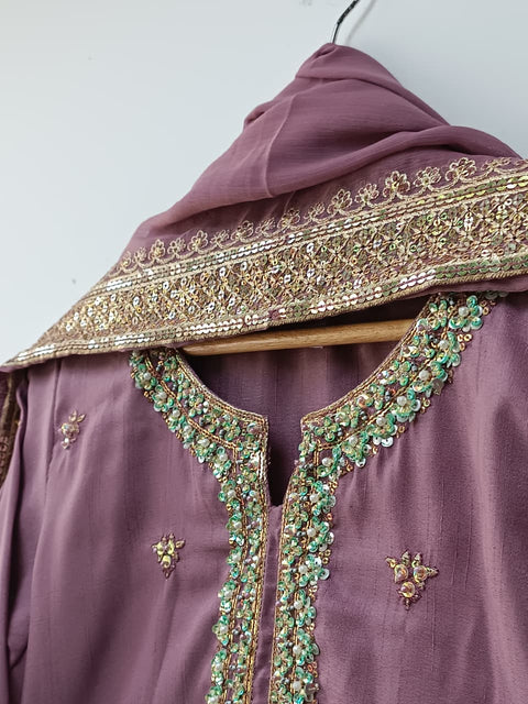 GULNAZ 2 (MAUVE)