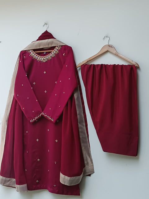 GULSHANAZ (GARNET)