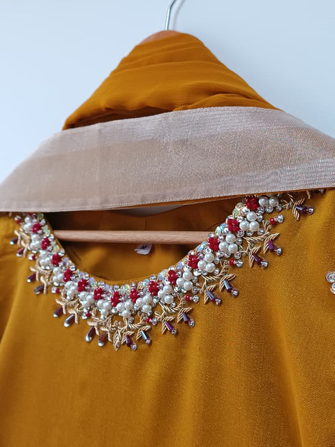GULSHANAZ (HONEY GOLD)