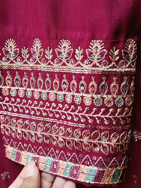 GULSHAN NEW (MAROON)