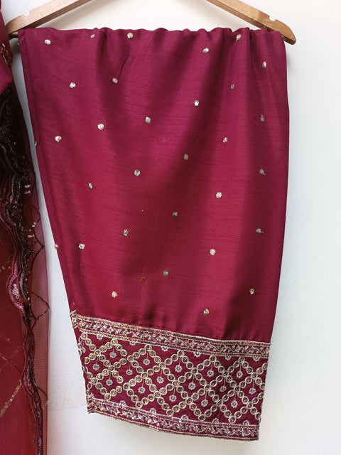 HADEEQA (MAROON)