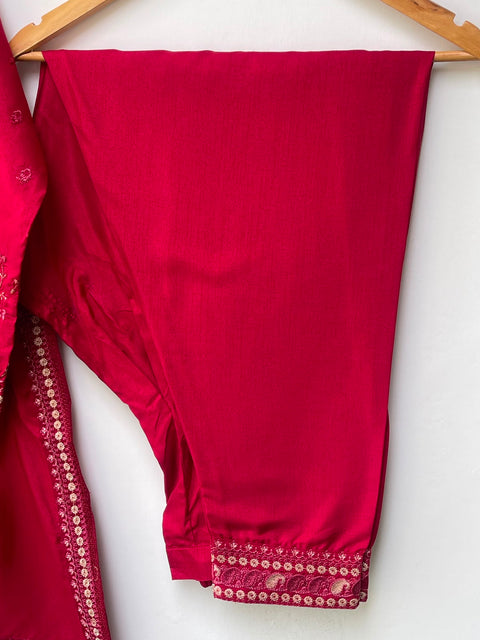 HALEEMA (MAROON)