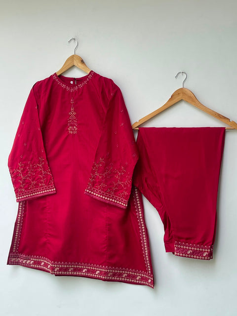 HALEEMA (MAROON)