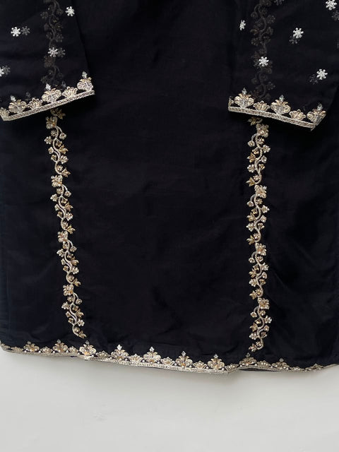 HEER (BLACK)
