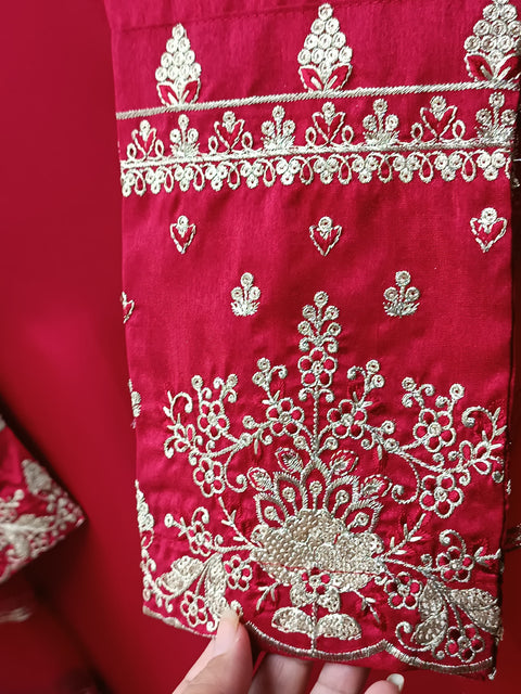 HINA (MAROON)