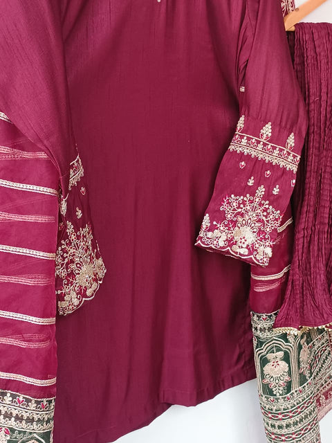 HINA (MAROON)