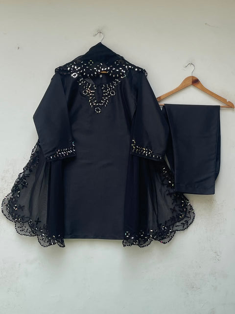 HOORAIN (BLACK)