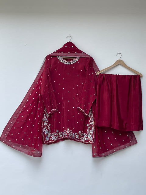 HOORIA (MAROON)