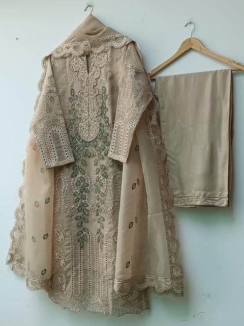 IMAN (BEIGE)