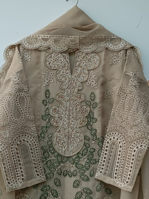 IMAN (BEIGE)