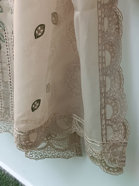 IMAN (BEIGE)