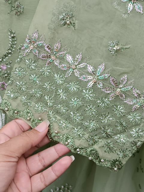 IMAN (PISTA)