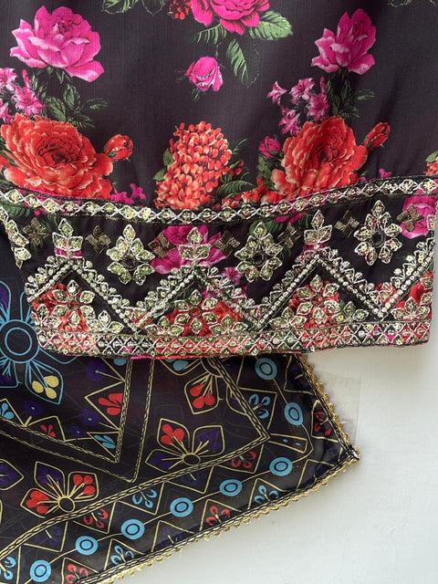 ISMAT (BLACK)