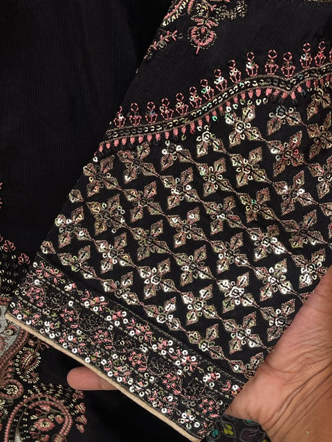 ISMAT (BLACK)