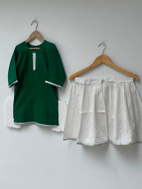 JASHN E AZADI  KIDS (GREEN & WHITE)