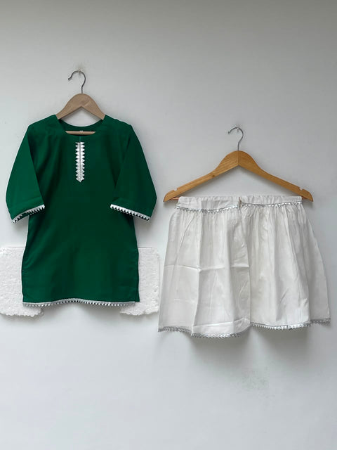 JASHN E AZADI  KIDS (GREEN & WHITE)