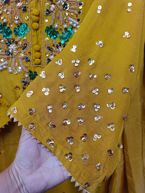 KANEESH (MUSTARD)