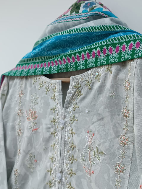 KINSLEY 3 (OFF WHITE)