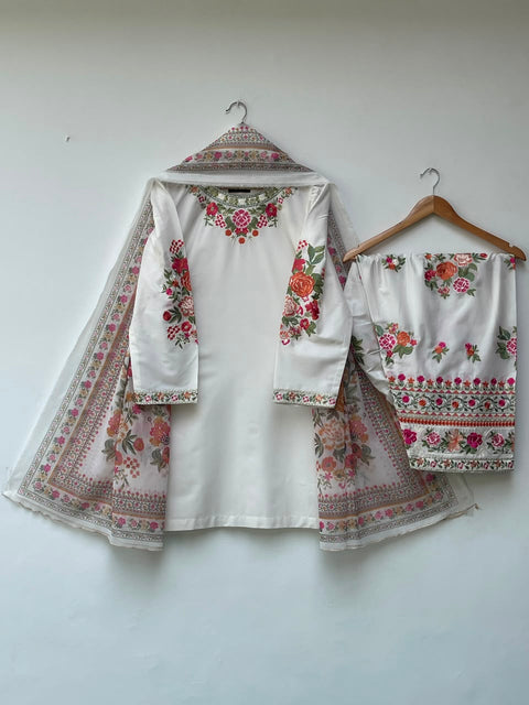 LOVEZA (IVORY)