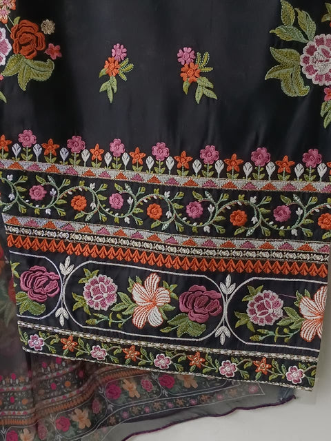 LOVEZA (BLACK)