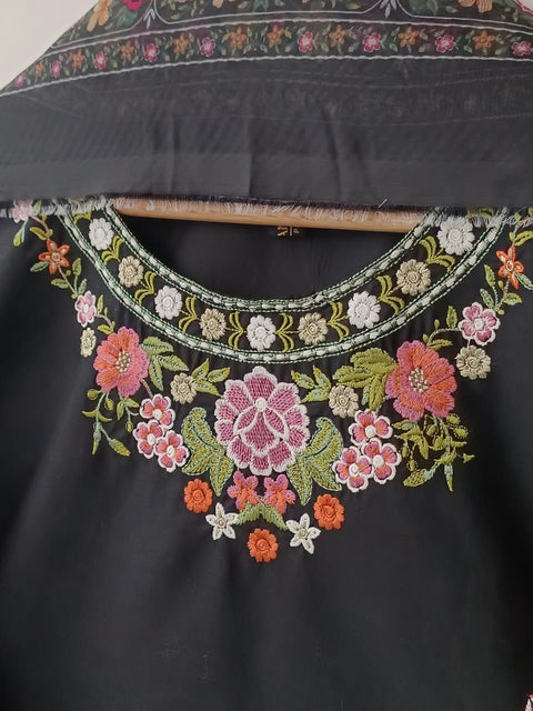 LOVEZA (BLACK)