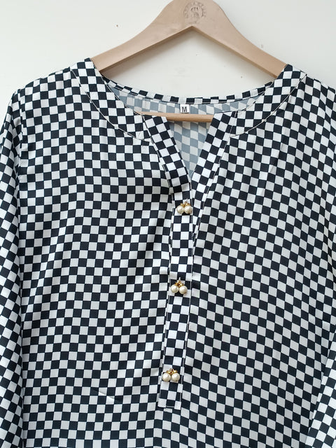 LS 208 (BLACK & WHITE)