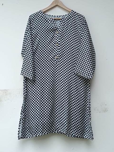 LS 208 (BLACK & WHITE)