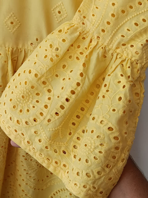 LS 5052 (BUTTER YELLOW)