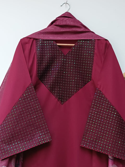 MAANYA (MAROON)