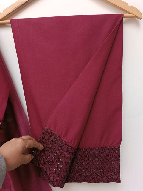 MAANYA (MAROON)