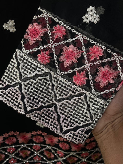 MADEEHA (BLACK)