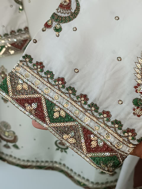 TEHNIAT (IVORY)