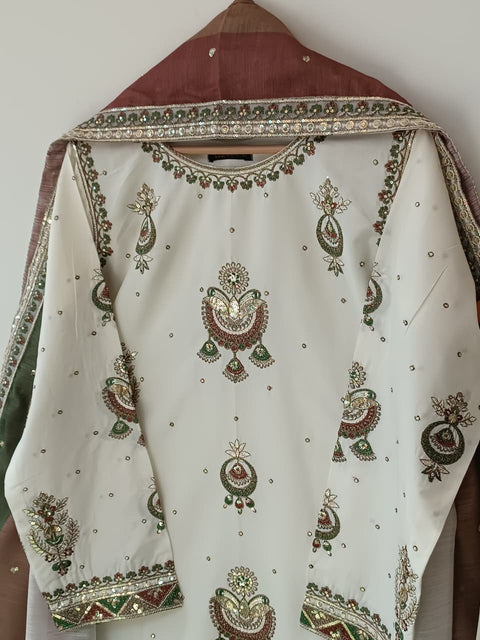 TEHNIAT (IVORY)