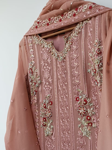 MEHER NOOR 02 (TEA PINK)