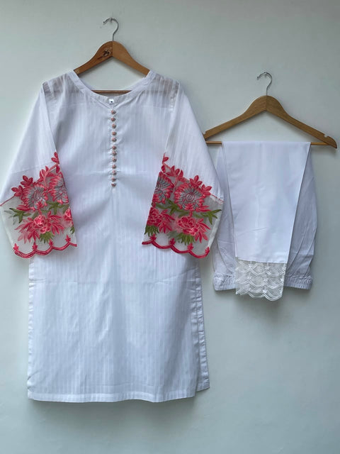 MINHA (WHITE)