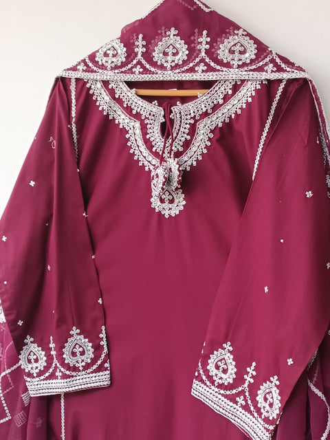 MIRA (MAROON)