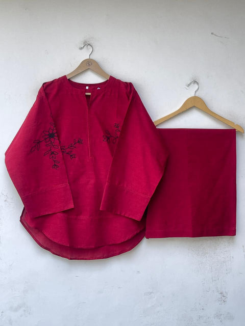 MOCA (MAROON)
