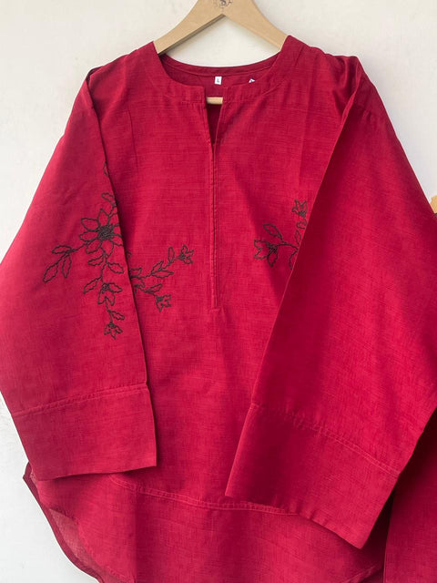 MOCA (MAROON)